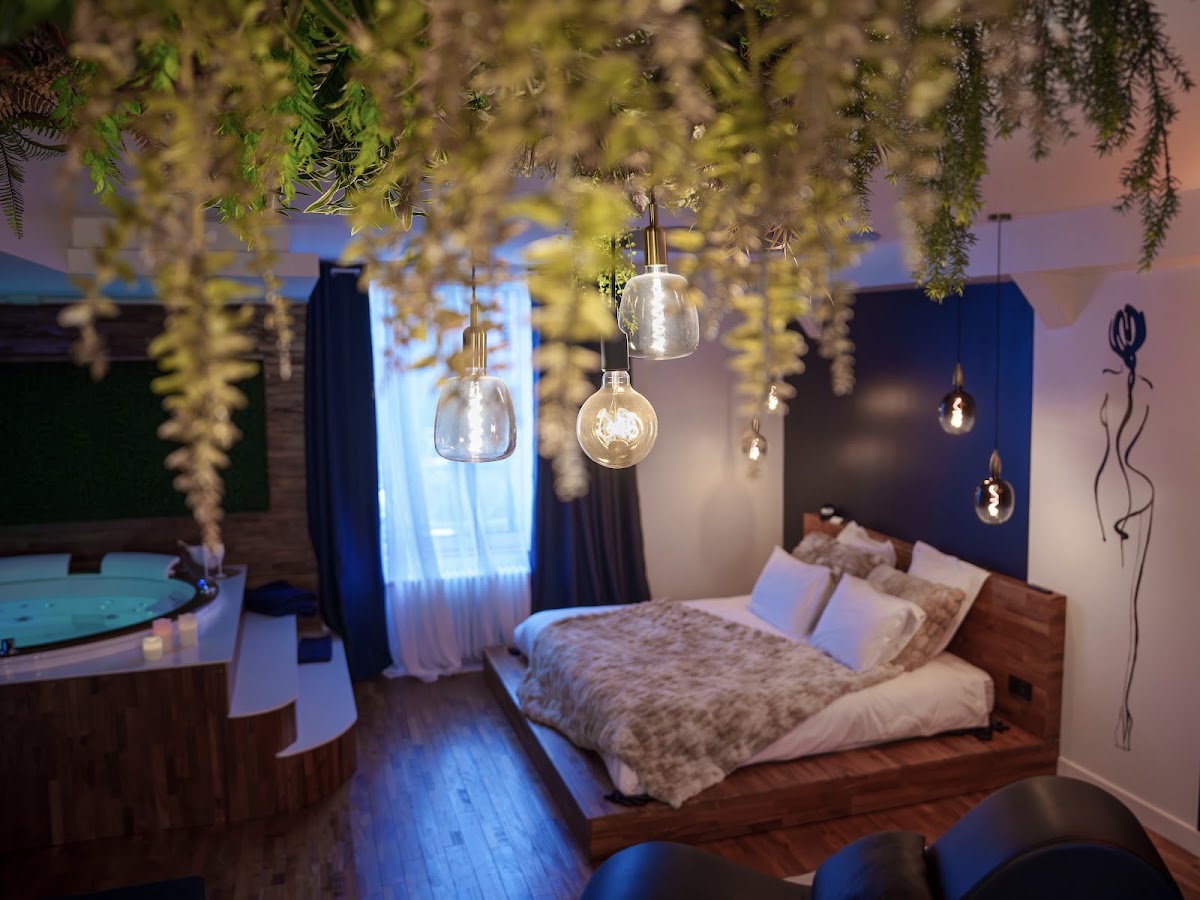 Photo Google Maps · Le Double L - Chambre romantique avec jacuzzi privatif à Cholet dans le Maine et Loire