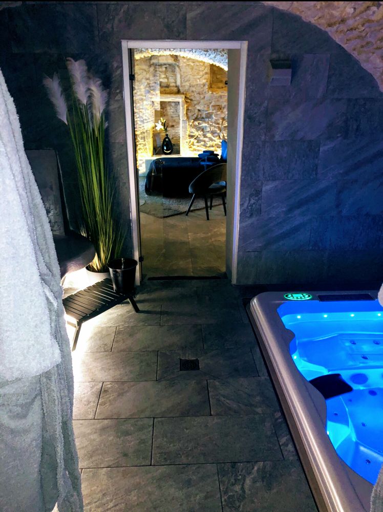 Photo Google Maps · Hôtel les Caves de Stanislas – Hébergement touristique & chambres à Nancy