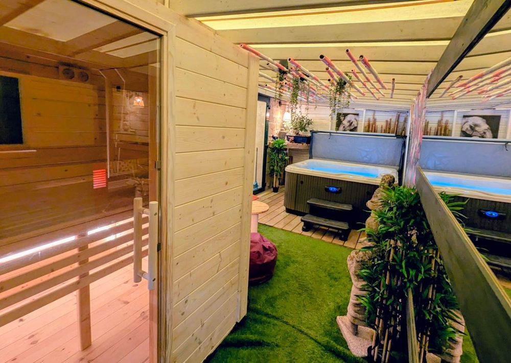 Photo Google Maps · Les Suites du Bouddha Bleu – Loveroom & Spa privatif à Carnac