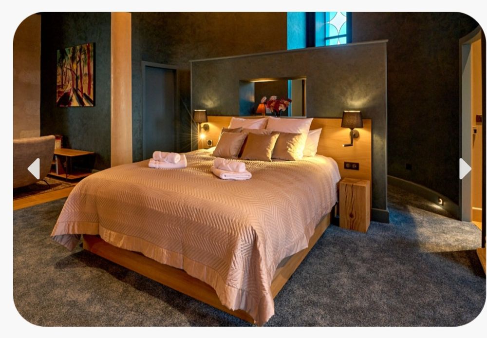 Photo Google Maps · Les Suites du Palais (Montagnon, La Chapelle)