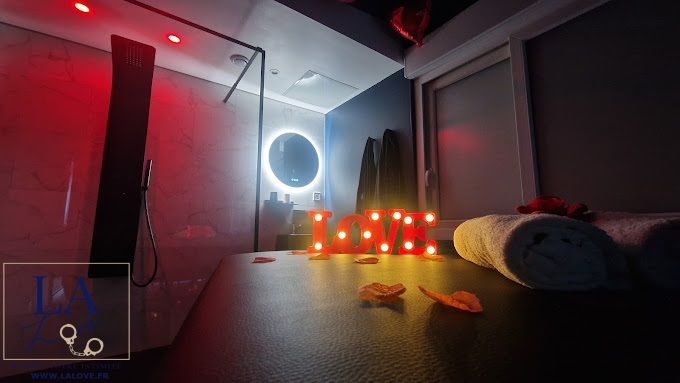 Photo Google Maps · La Love - Love room Marseille