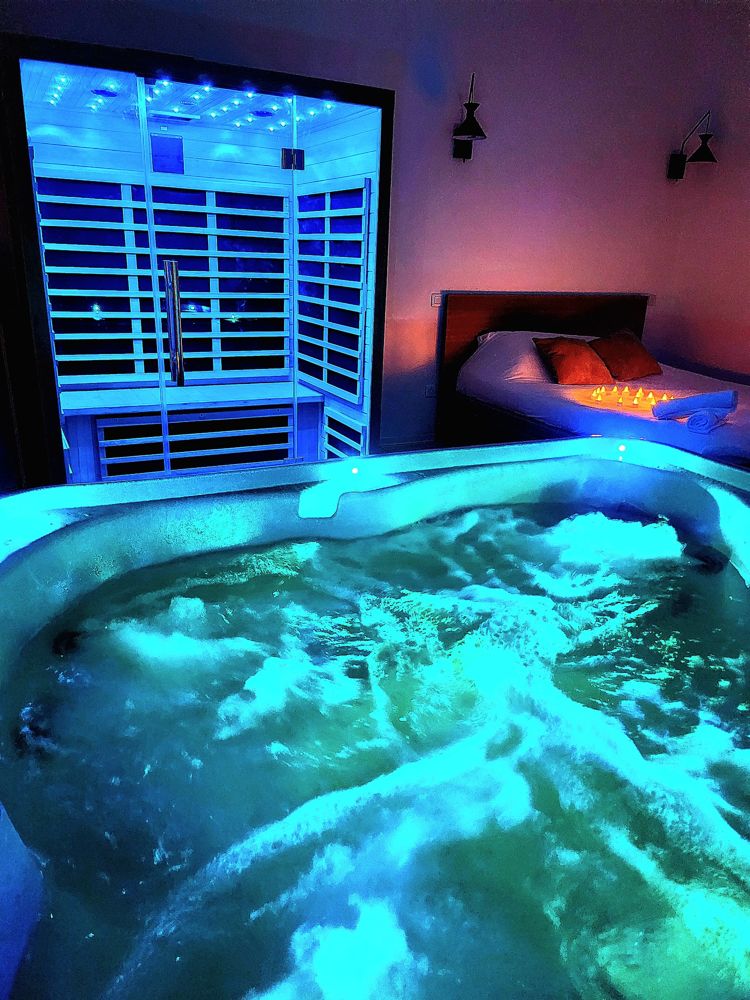 Photo Google Maps · Loft Love room Jacuzzi et Sauna Privatif Marseille