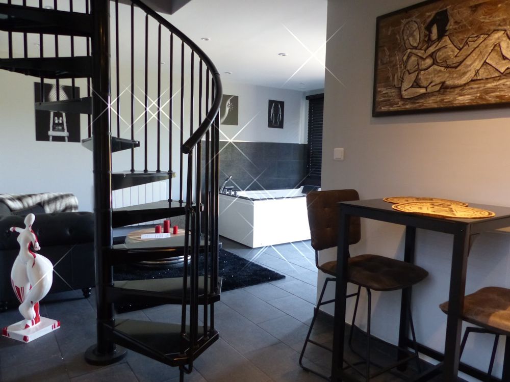 Photo Google Maps · Love room Spa Privatif L'Impertinente