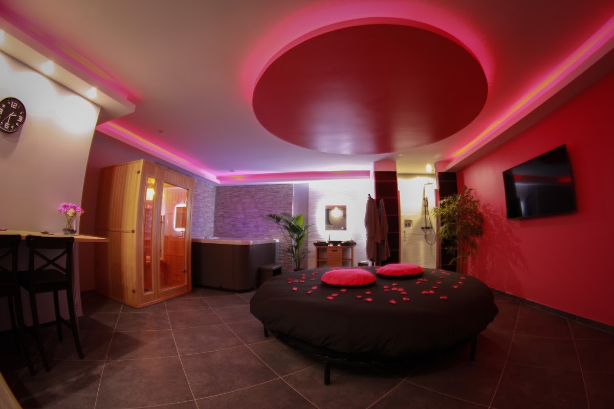 Photo Google Maps · La Nuit VIP - Love Room
