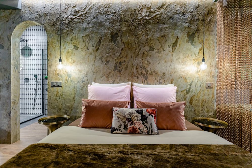 Photo Google Maps · DESIR ROOMS - La Crypte du Désir - Love room en Alsace - Pièce secrète, jacuzzi, sauna - A 45 minutes de Strasbourg