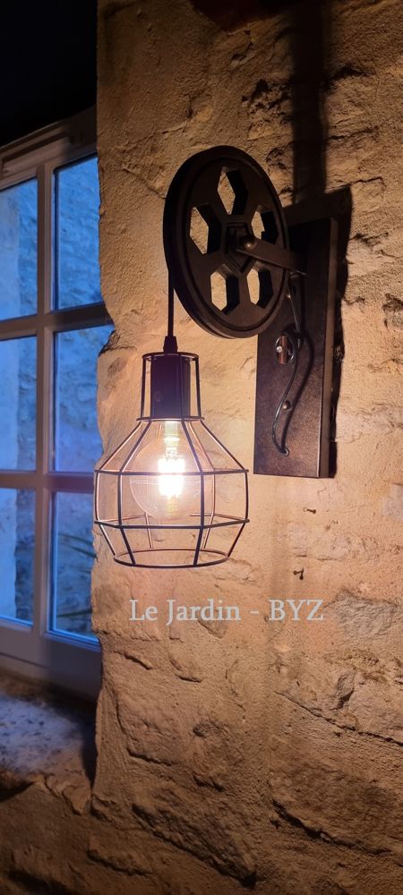 Photo Google Maps · La Bayeuzen - Le Jardin - Jacuzzi Privatif dans la chambre