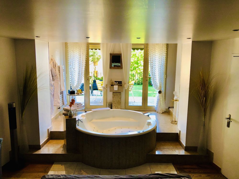Photo Google Maps · Hôtel Le Gourguillon