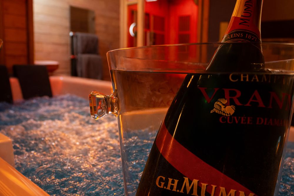 Photo Google Maps · Love Room - Le Perceval Spa Lyon - By Nuit et Spa