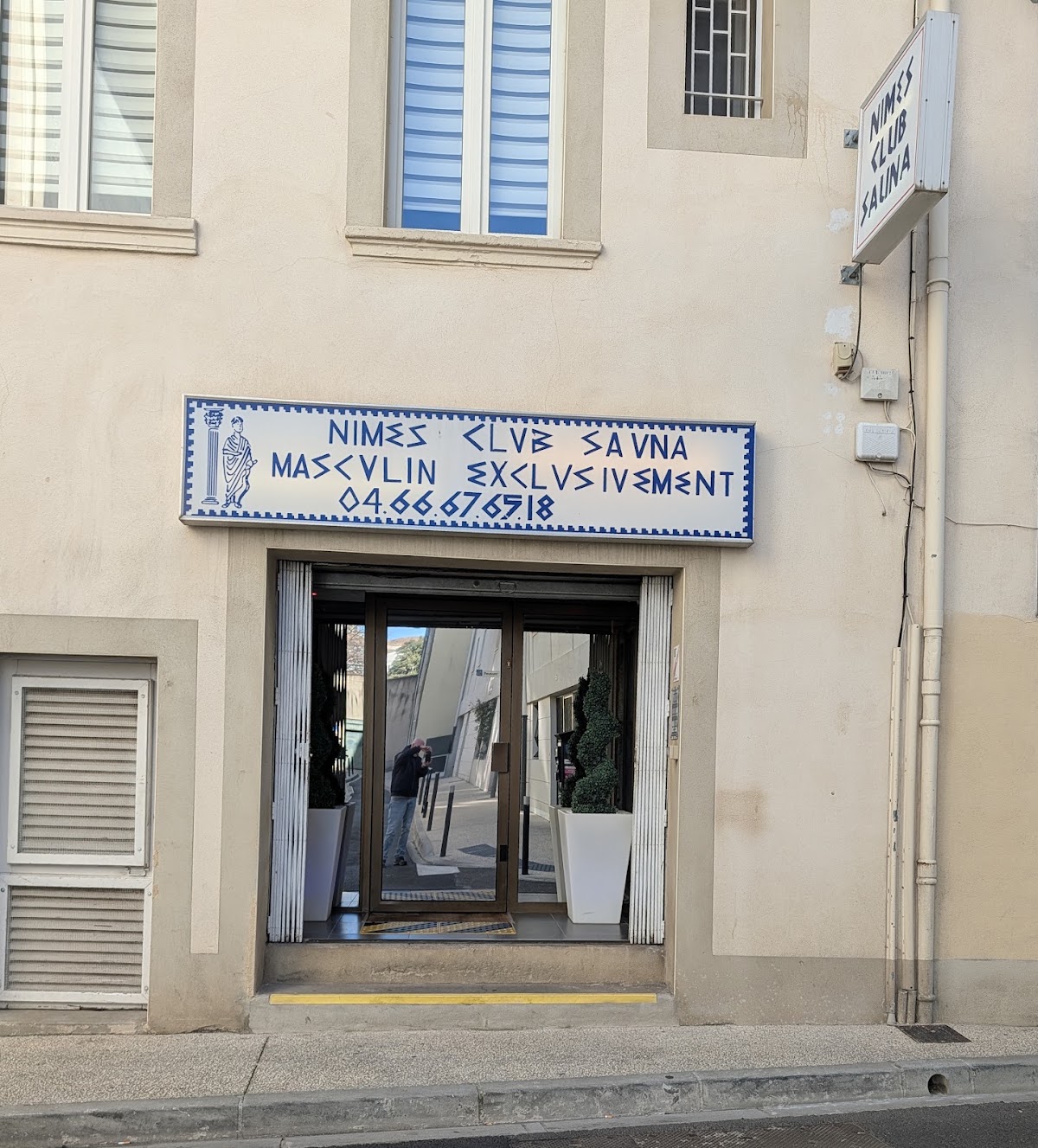 Nimes Sauna Club